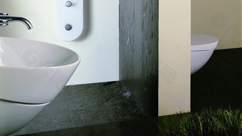 小户型卫浴空间，如何打造舒适与实用的卫浴套装？**